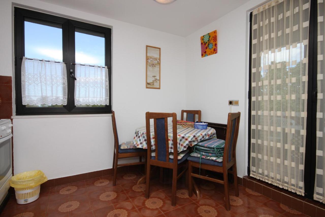 Apartments With A Parking Space Zambratija, Umag - 7059 외부 사진