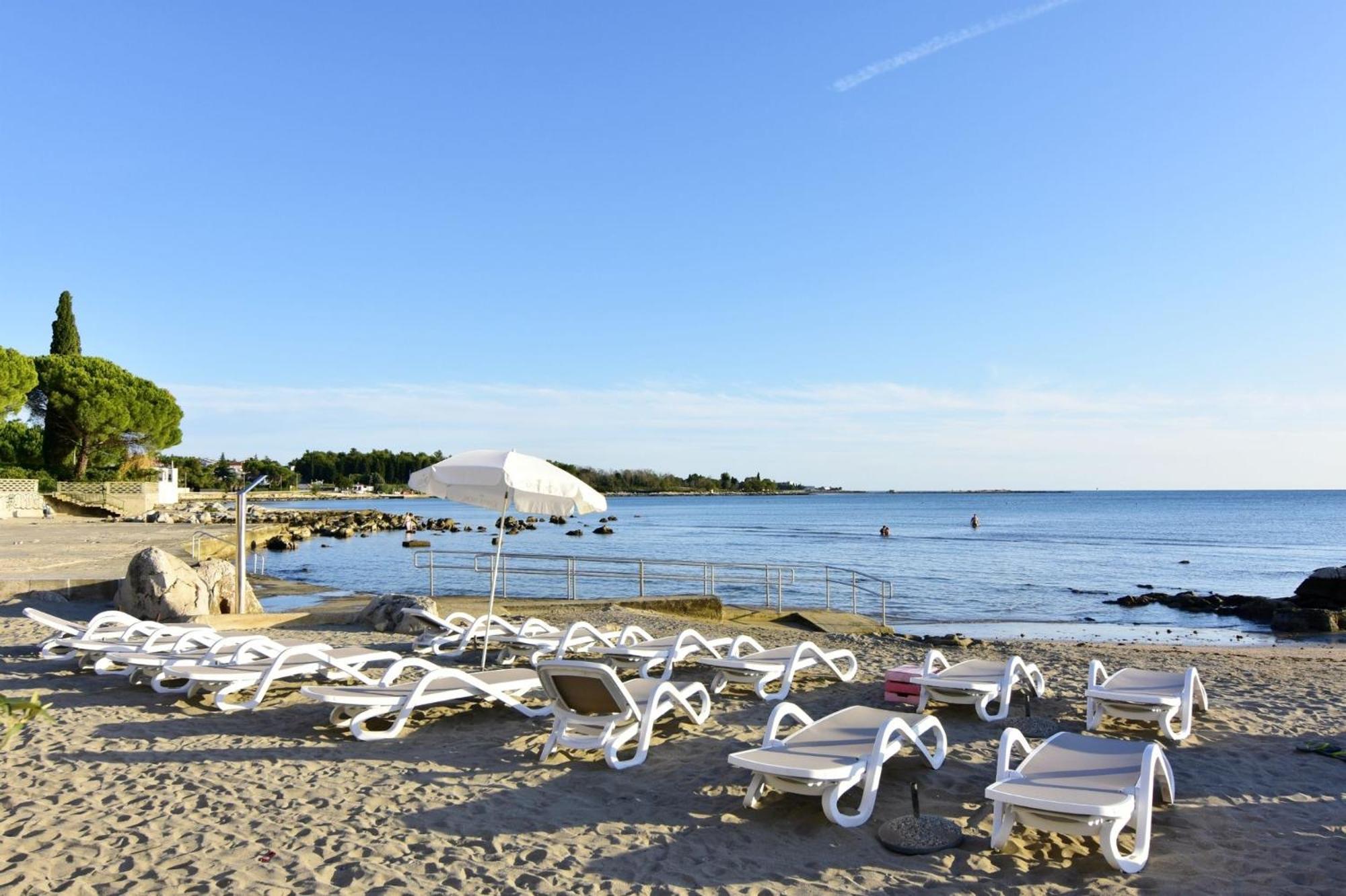 Apartments With A Parking Space Zambratija, Umag - 7059 외부 사진